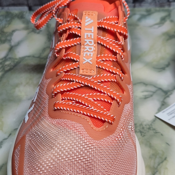 Women's Adidas Terrex Agravic Speed Ultra Amber Tint Spark Size 9.5 - Picture 8 of 12